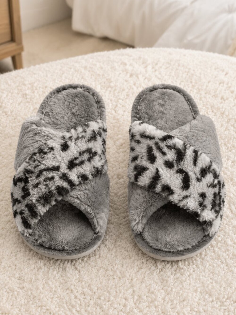 Gray Fuzzy Leopard Crossband Slippers Plush Open Toe NWT